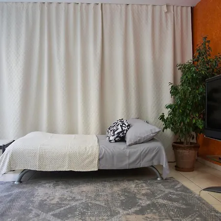 Apartment Comfort 2 Minutes From The Metro Athen