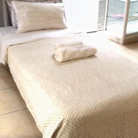 Apartment Comfort 2 Minutes From The Metro Athen
